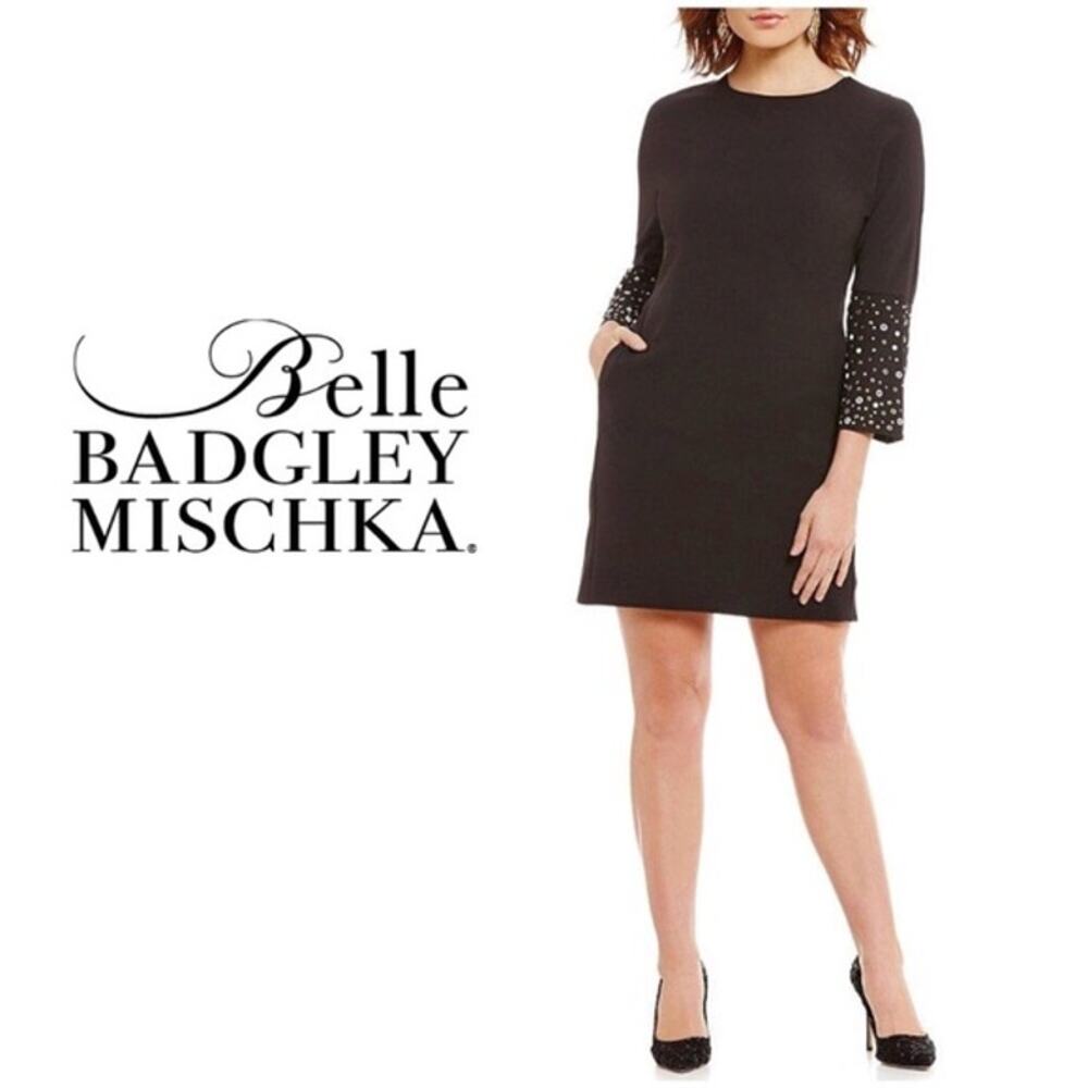 NEW Belle by Badgley Mischka Grommet Bell Sleeve Dress